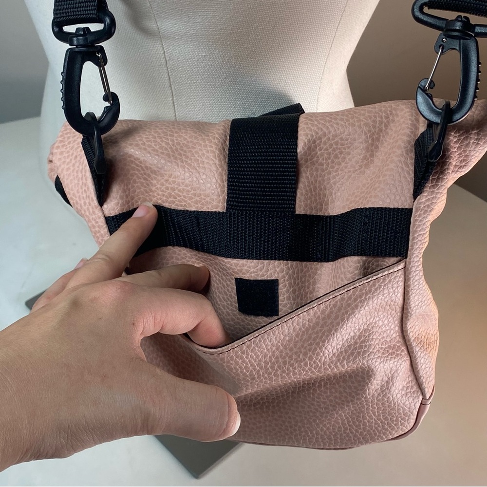 PERIPLO Santiago, Chile Handmade Crossbody Sling Outdoor Travel Bag Blush Pink - Picture 7 of 14
